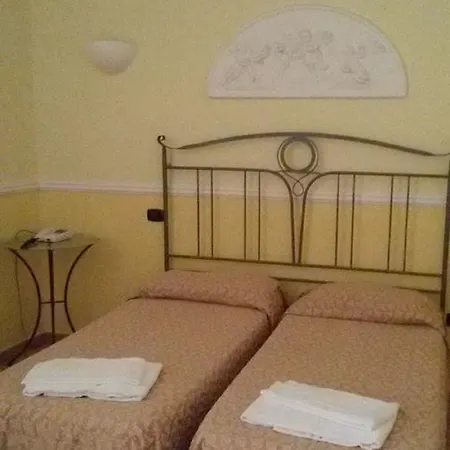 Hotel Bella Napoli 2*